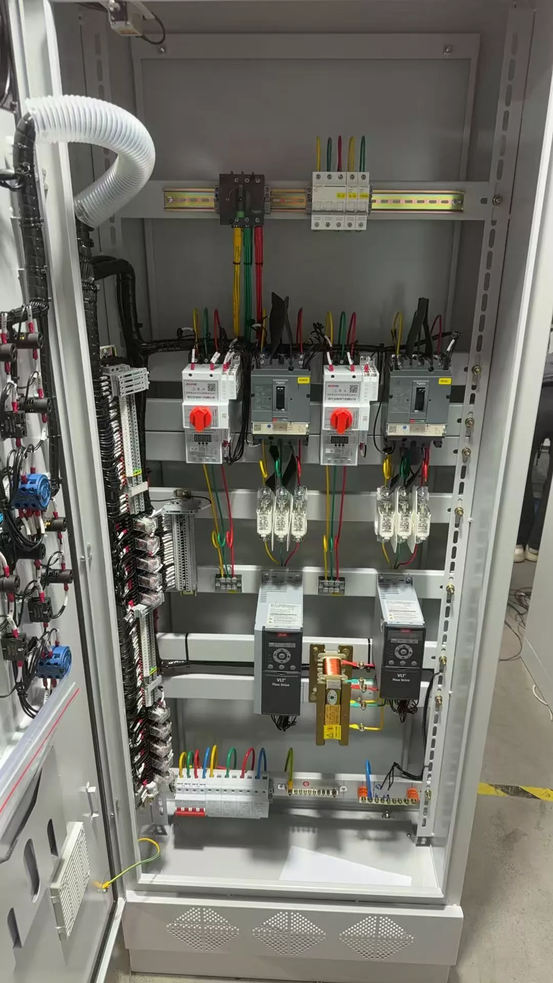 XL-21 Type Power Distribution Box